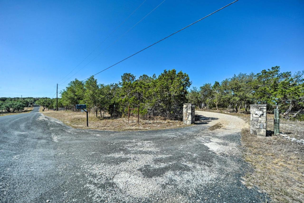 Cozy Kerrville Guest Cottage Near Guadalupe River! Bagian luar foto